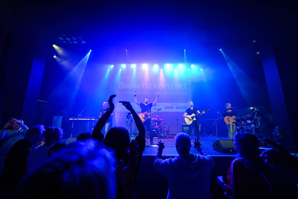 Mit einem Benefizkonzert hat das stationäre Hospiz am Quirlsberg sein fünfjähriges Bestehen gefeiert.